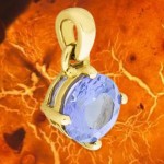 375 Gelbgold Anhänger mit einem echten Tansaniten