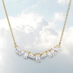 Wunderschönes und modernes 333 Gold Zirkonia Collier 42-45 cm
