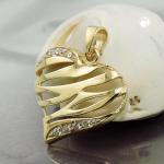 Herz aus 375 Gold mit Zirkonia Steinen 9 Karat