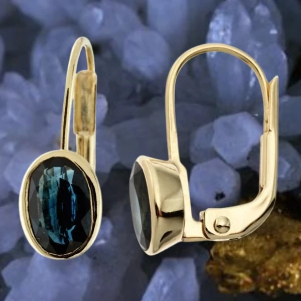 333 Gold Ohrhänger mit leuchtend blauen Saphir Steinen 8 Karat