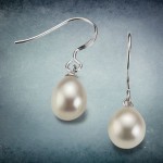 Ohrhänger aus 925 Silber mit einer Süsswasser Zuchtperle