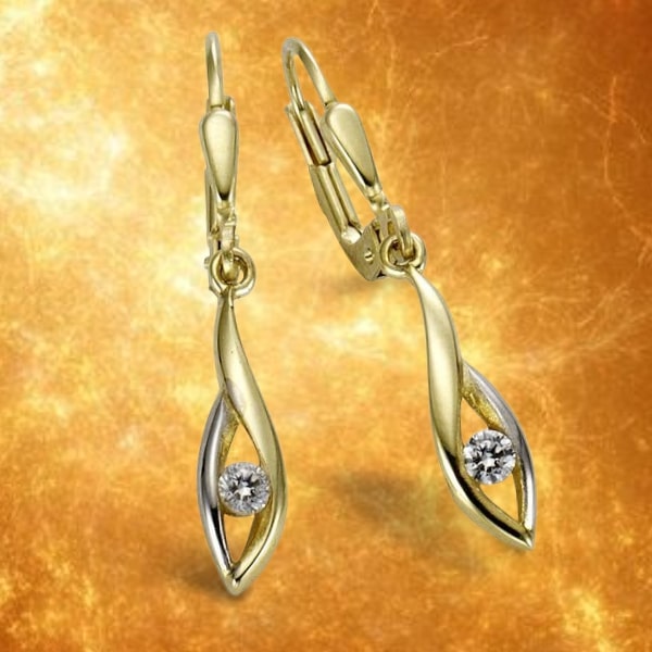Sehr schöne Ohrbrisur aus 333 Gelbgold mit Zirkonia Steinen 3 cm