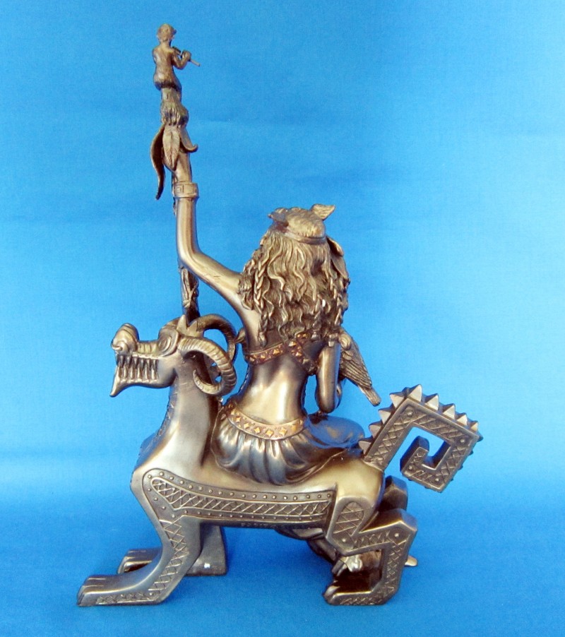 Nordische Göttin Frigga aus Polyresin viele schöne Details 27.5 cm